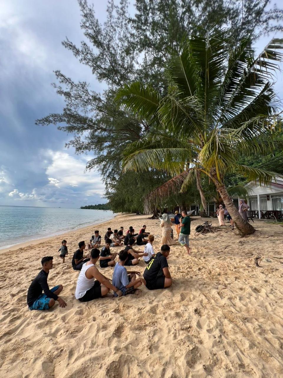 Dumba Bay Tioman Hotell Kampung Genting Eksteriør bilde
