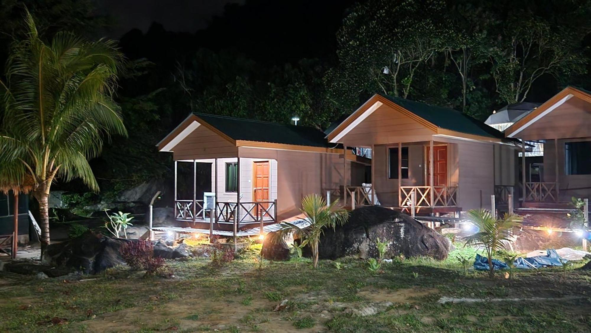 Dumba Bay Tioman Hotell Kampung Genting Eksteriør bilde